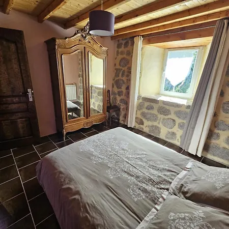 La Campone 6/10 Personnes Montbel (Lozere)